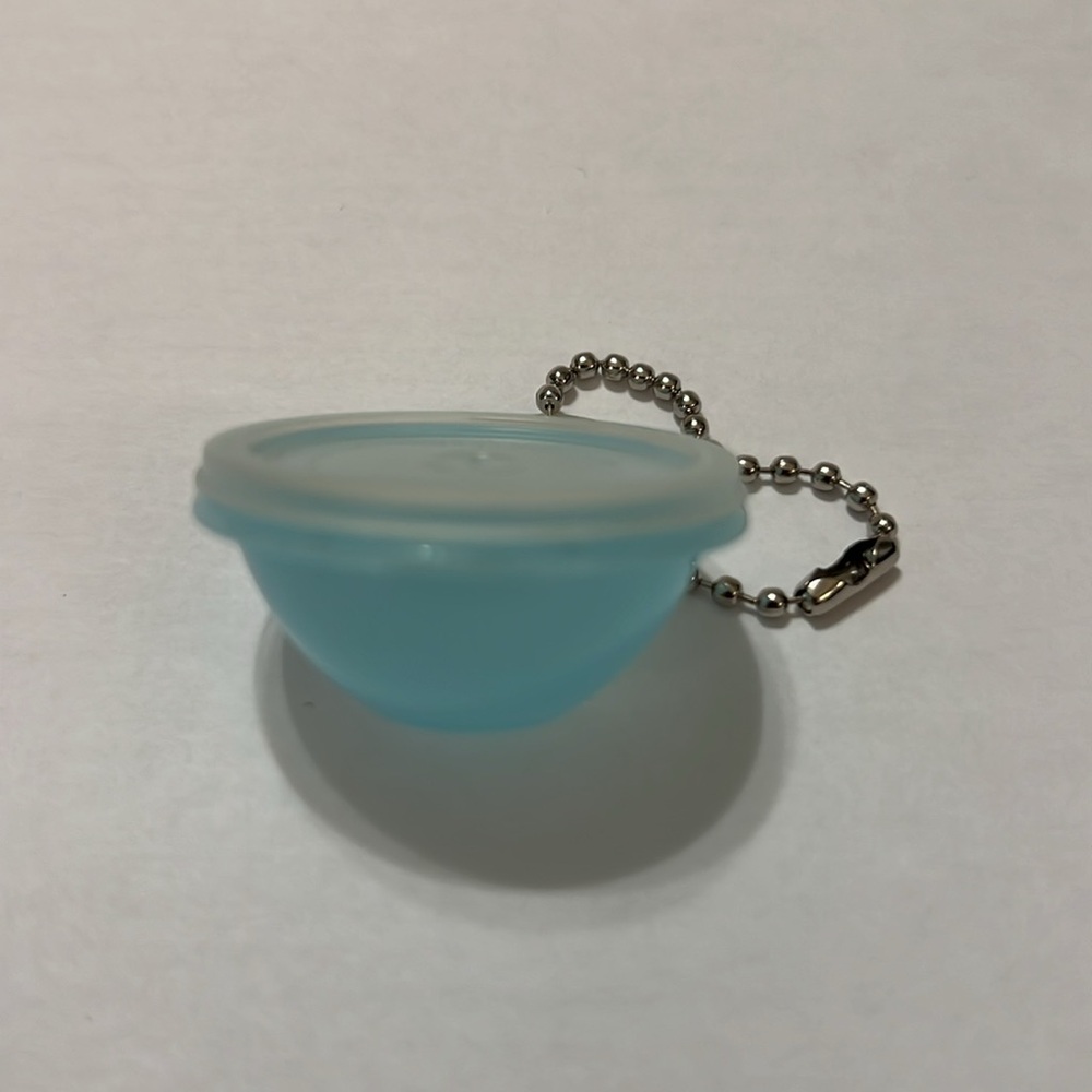 Wonderlier Bowl Keychain - Picture 5 of 6